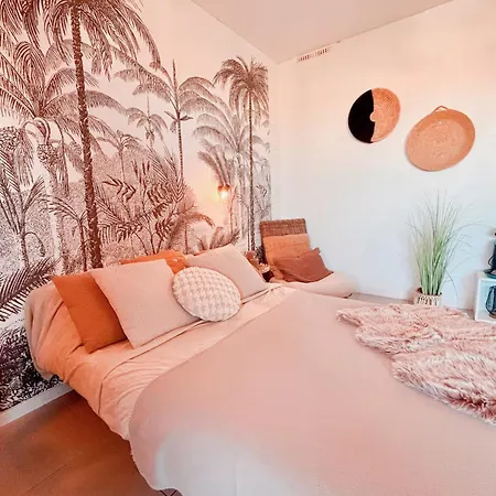 Nid Douillet Au Calme Avec Balcon 304 Διαμέρισμα *